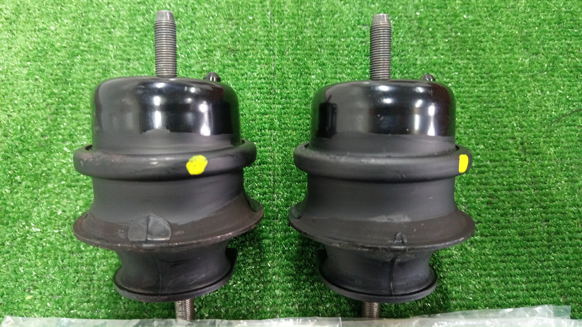 Подушка двс TOYOTA CELSIOR UCF30 3UZ-FE 12361-50180 2 ракурс