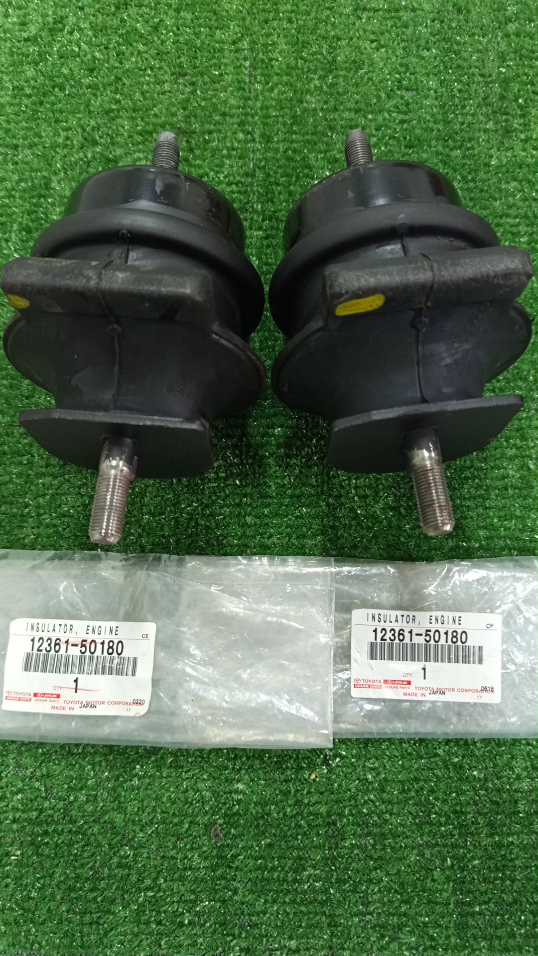 Подушка двс TOYOTA CELSIOR UCF30 3UZ-FE 12361-50180 4 ракурс