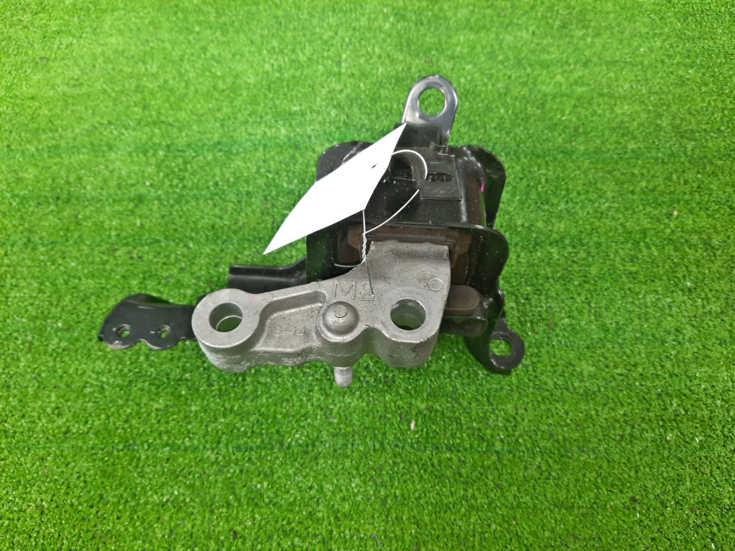 Подушка двс правая передняя TOYOTA AQUA MXPK11 M15A-FXE 1 ракурс