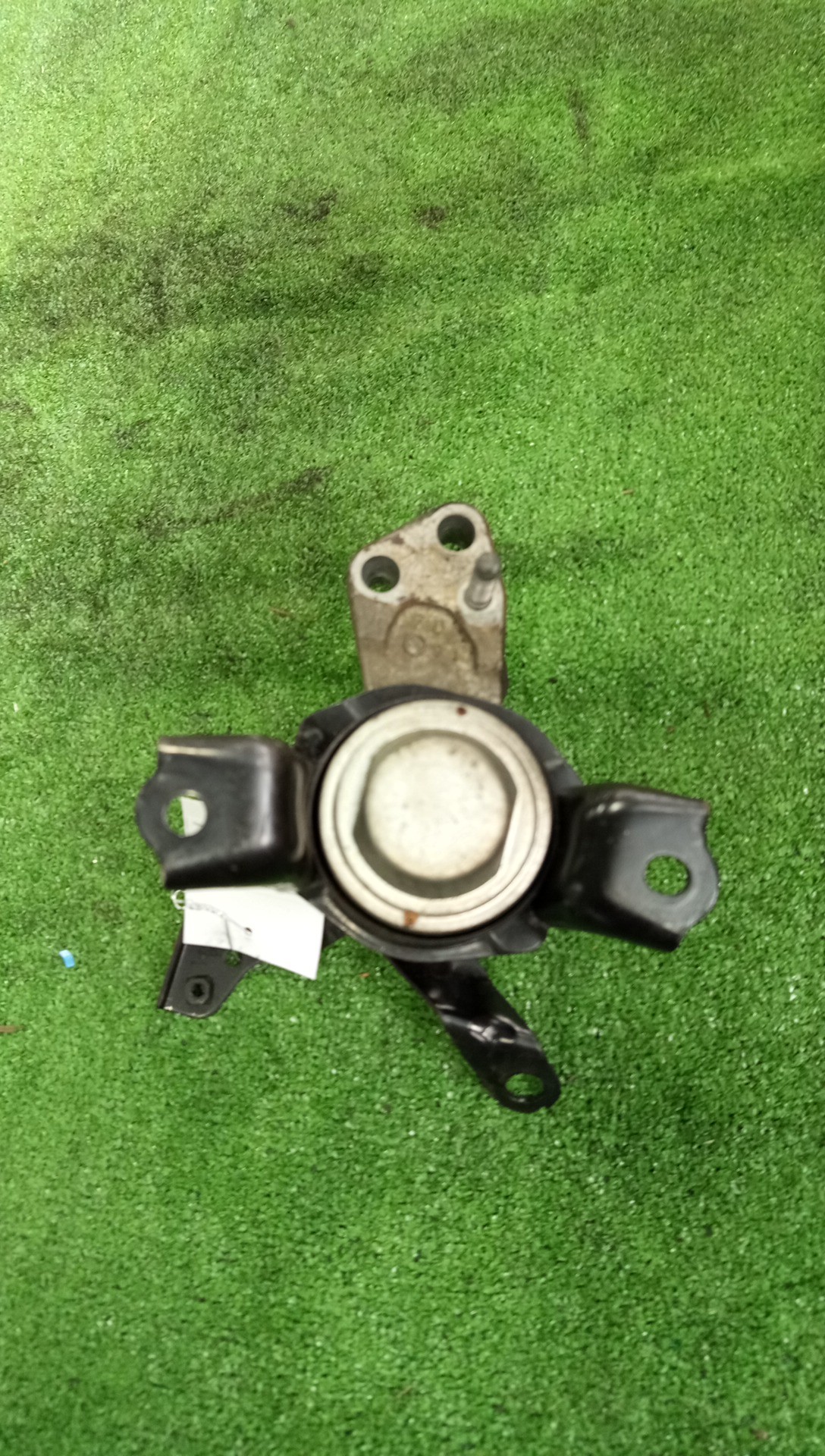 Подушка двс правая передняя TOYOTA COROLLA FIELDER NZE141G 1NZ-FE 2 ракурс
