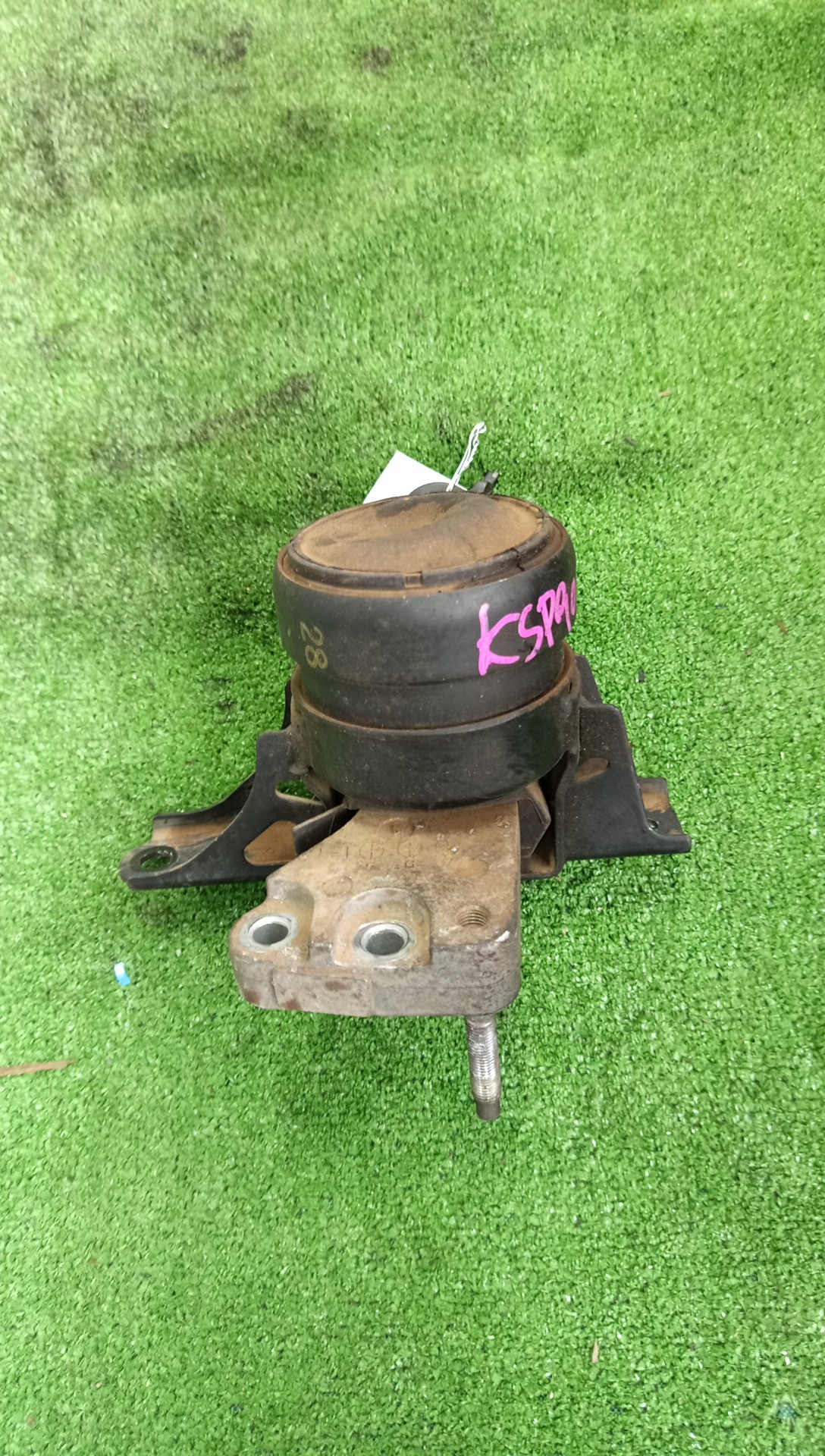 Подушка двс правая передняя TOYOTA VITZ KSP90 1KR-FE 1 ракурс