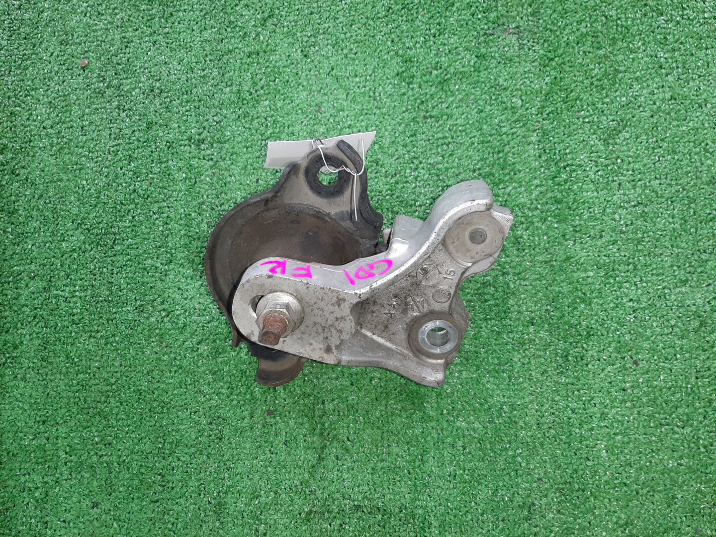 Подушка двс правая передняя HONDA FIT GD1 L13A 2 ракурс