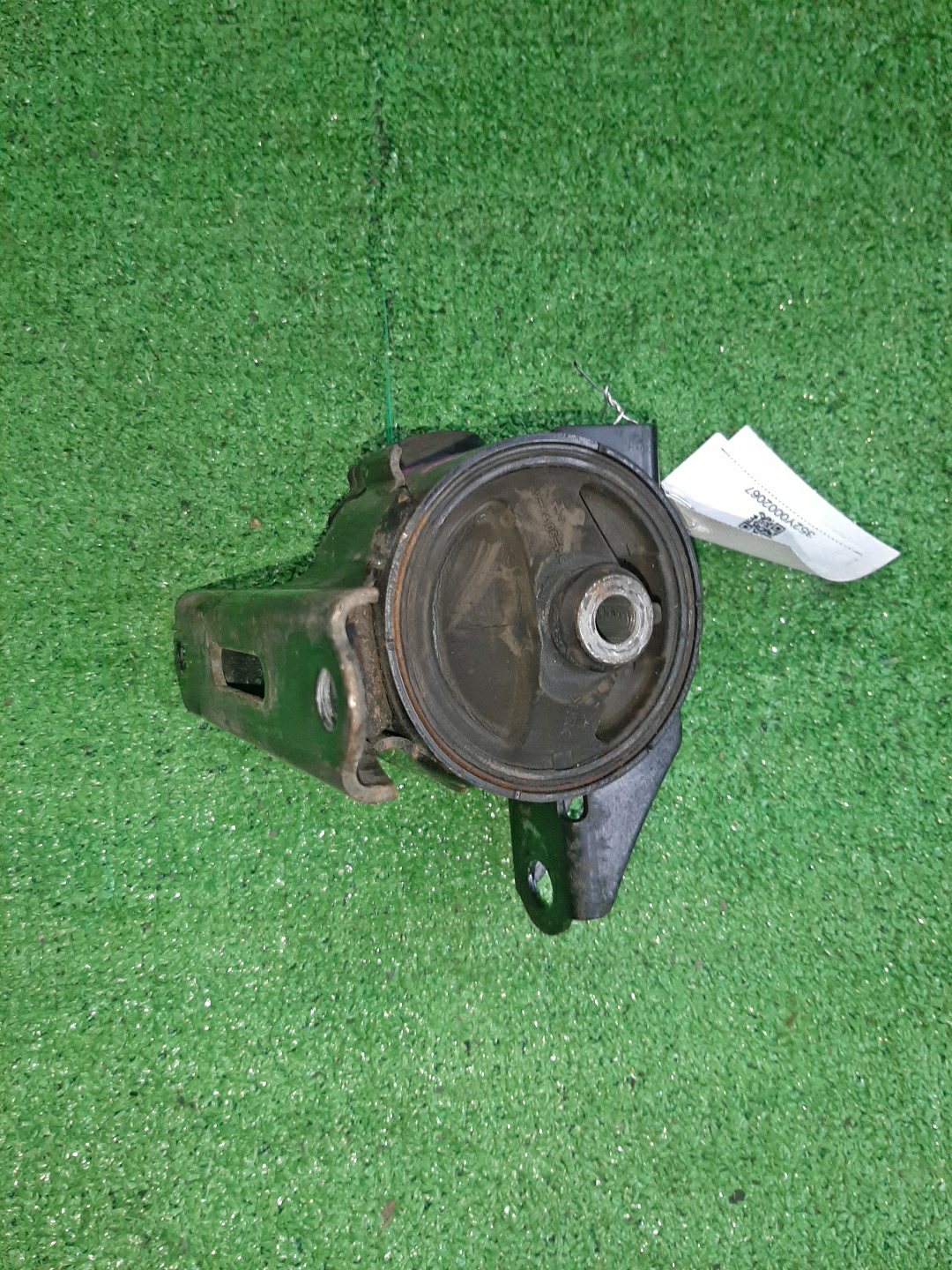 Подушка двс левая передняя HONDA AIRWAVE GJ1 L15A 3 ракурс