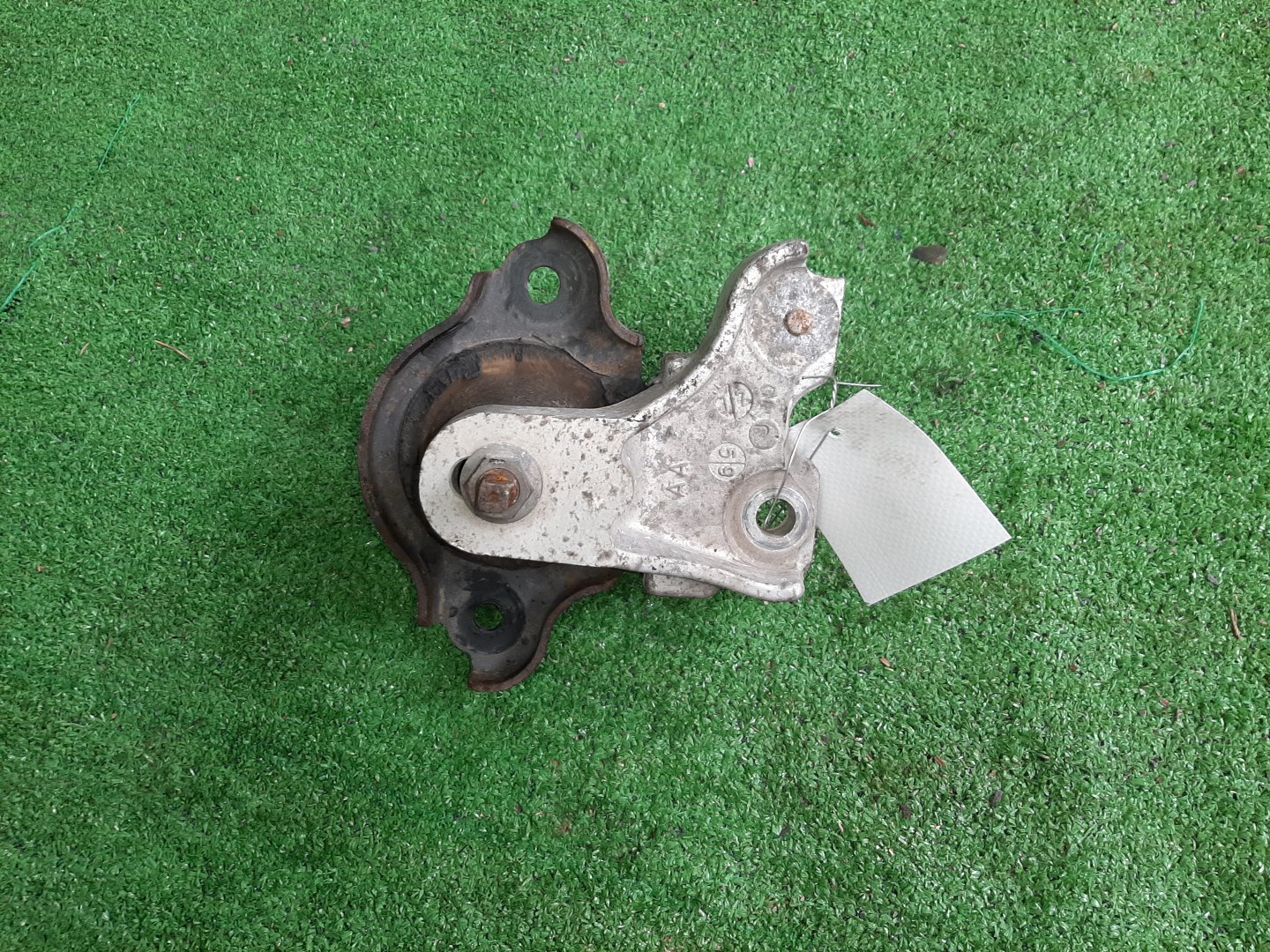 Подушка двс правая передняя HONDA FIT GD1 L13A 1 ракурс