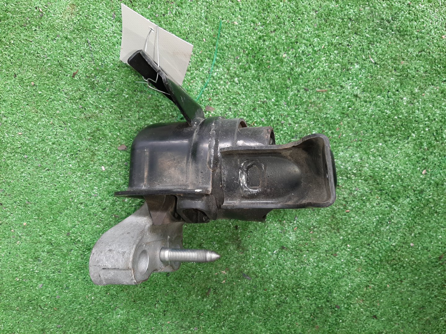 Подушка двс правая передняя TOYOTA NOAH ZRR70G 3ZR-FE 4 ракурс