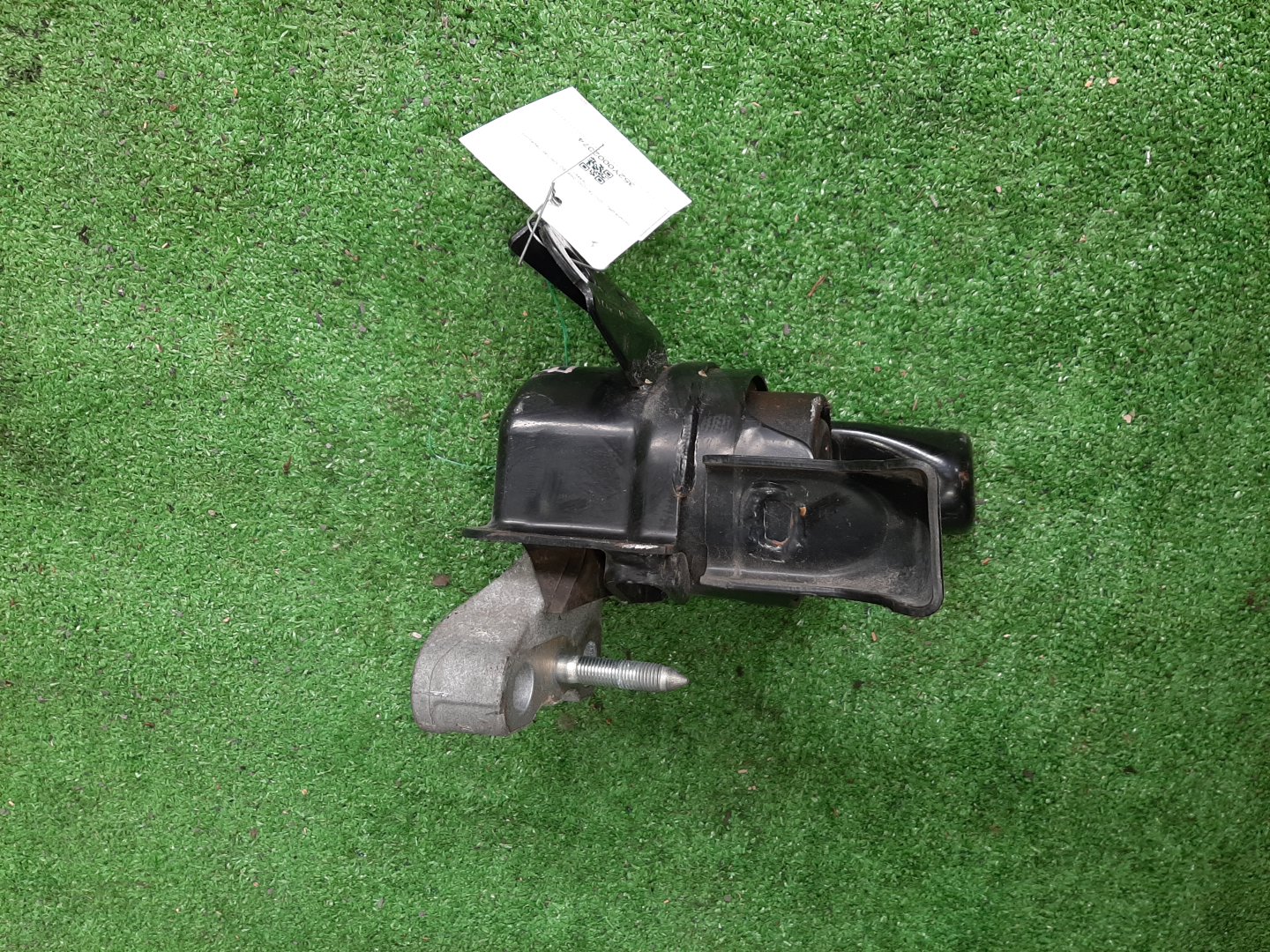 Подушка двс правая передняя TOYOTA VOXY ZRR80G 3ZR-FAE 4 ракурс Подушка двс правая передняя TOYOTA VOXY ZRR80G 3ZR-FAE 4 ракурс