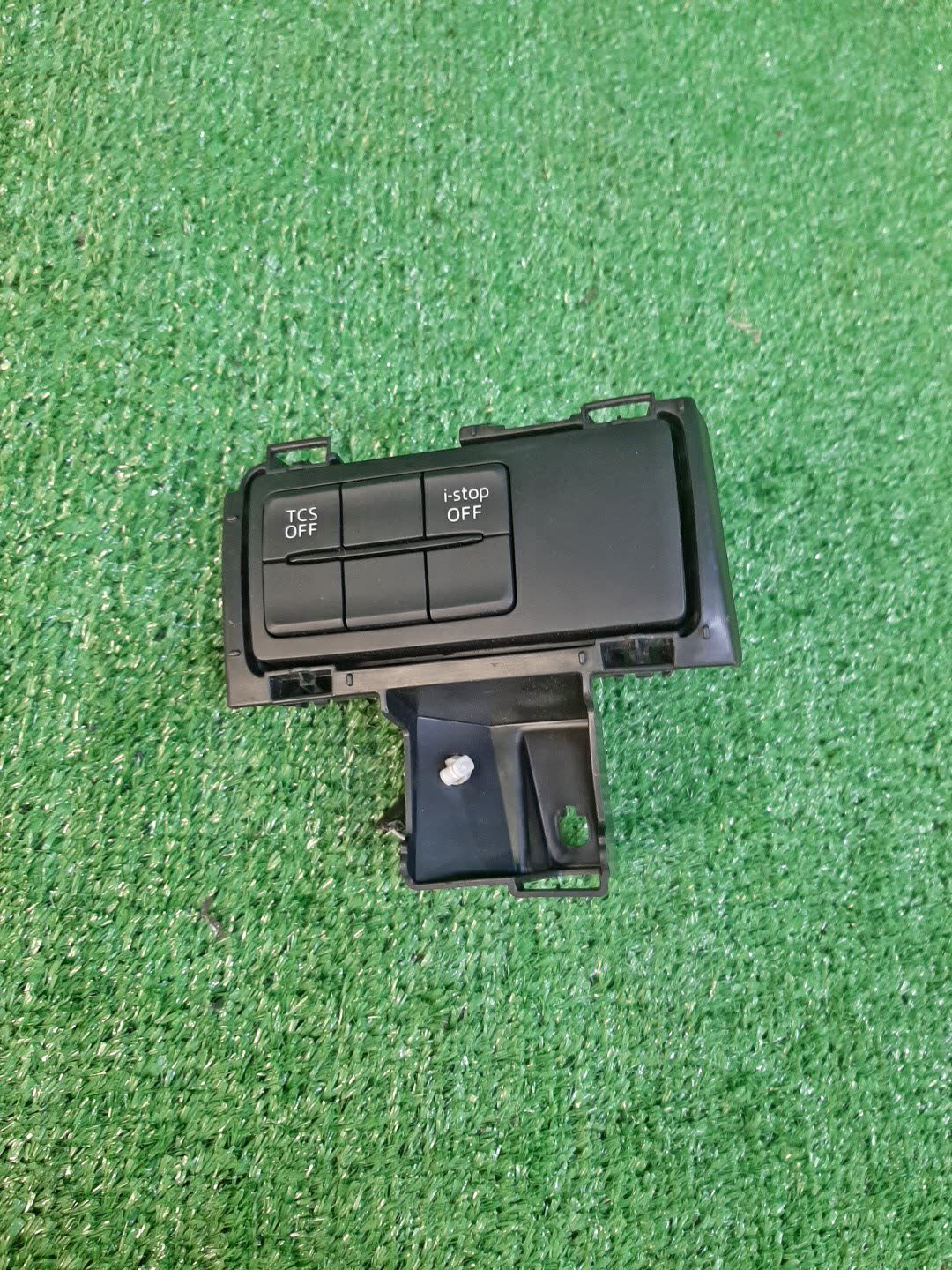 Кнопка MAZDA CX-3 DK5FW 10115905 1 ракурс