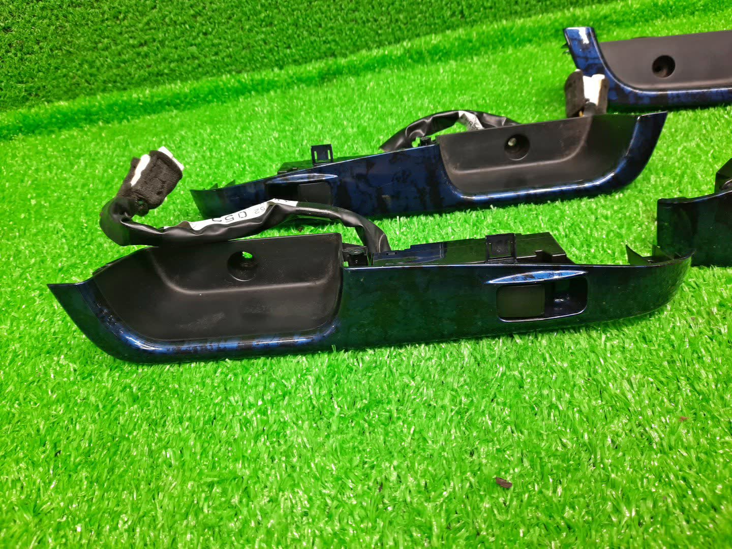 Кнопка MITSUBISHI AIRTREK CU4W MR502232 2 ракурс