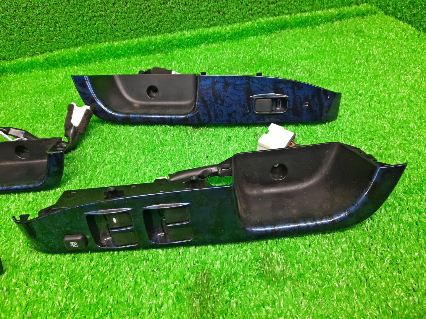 Кнопка MITSUBISHI AIRTREK CU4W MR502232 3 ракурс