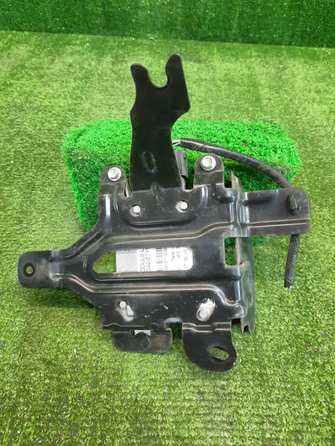 Радар-детектор левый задний MAZDA CX-5 KE5AW, KE5FW, KEEAW, KEEFW, KE2AW, KE2FW KD49-67Y90B 2 ракурс