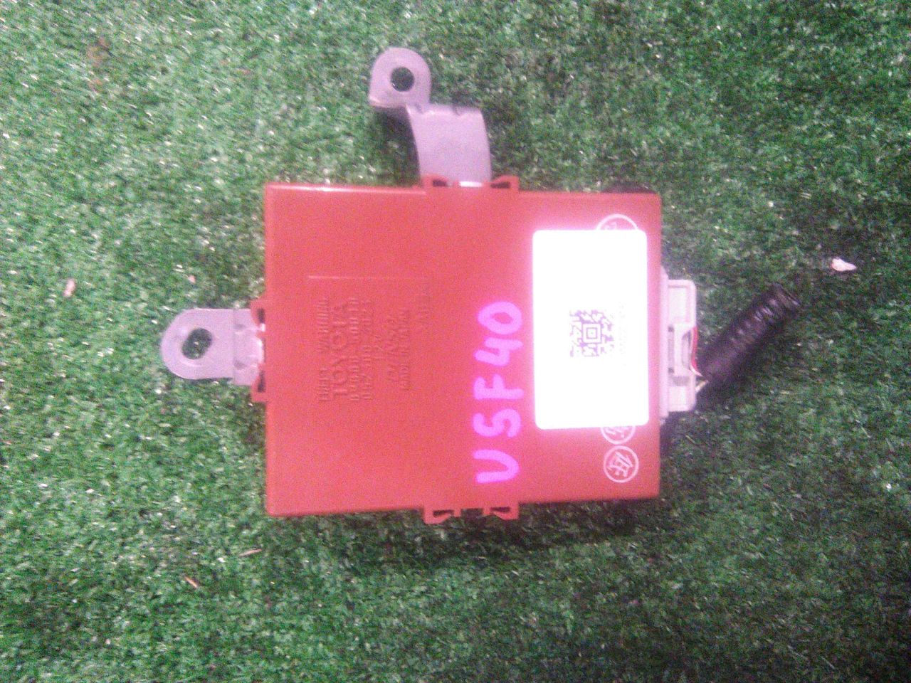 Блок управления LEXUS LS460 USF40 1UR-FSE 89800-50010 1 ракурс