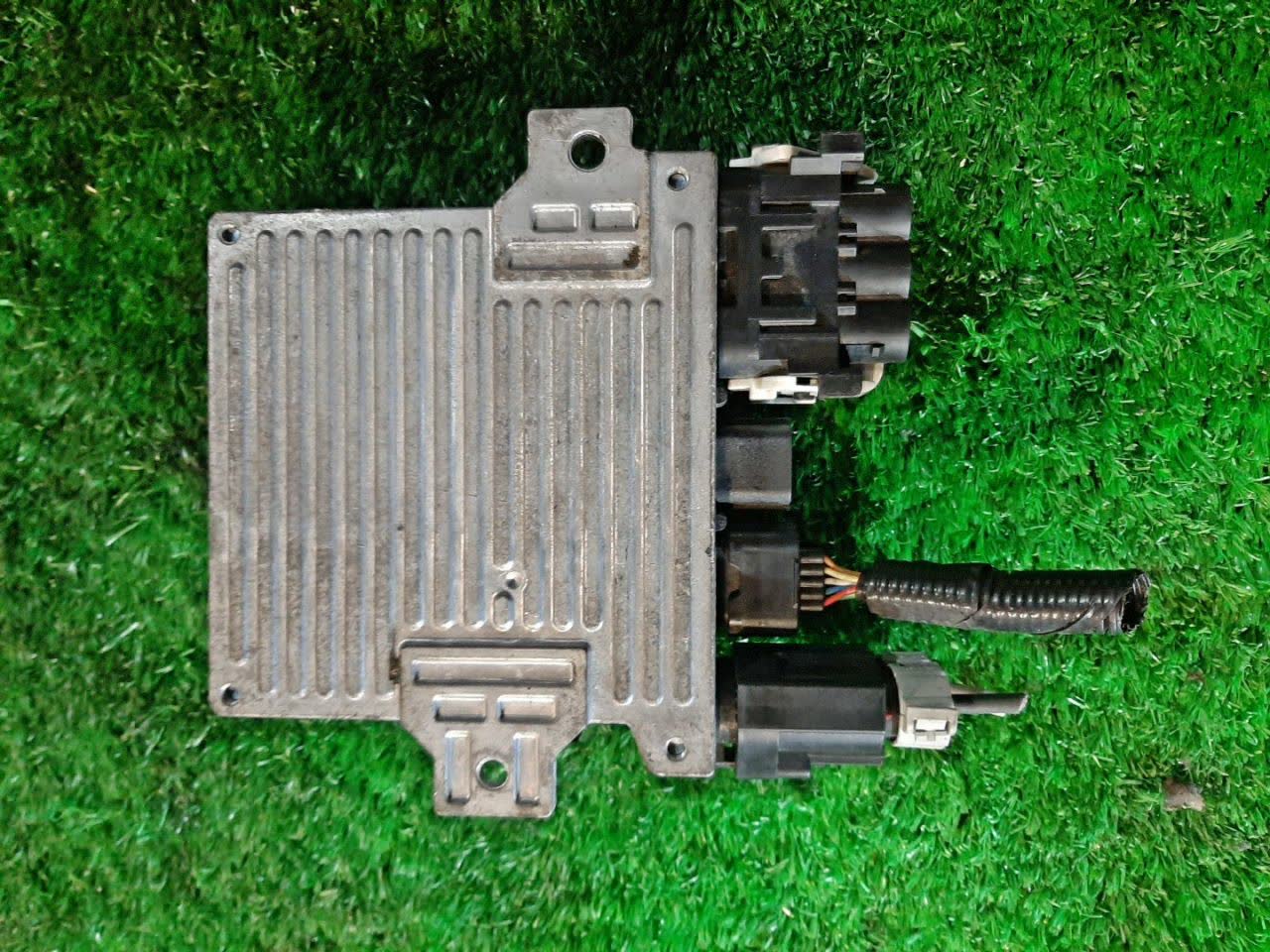 Блок управления рулевой рейкой SUBARU IMPREZA GP7 FB20 34710-FJ000 2 ракурс