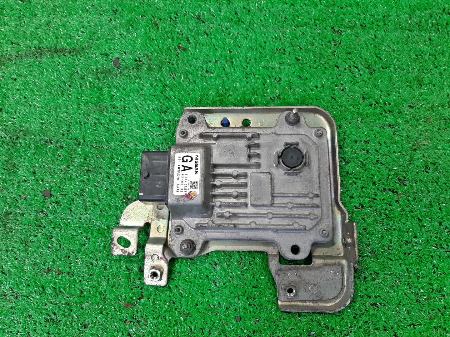 Блок управления NISSAN LATIO N17 HR12DE 310363AA0A 1 ракурс