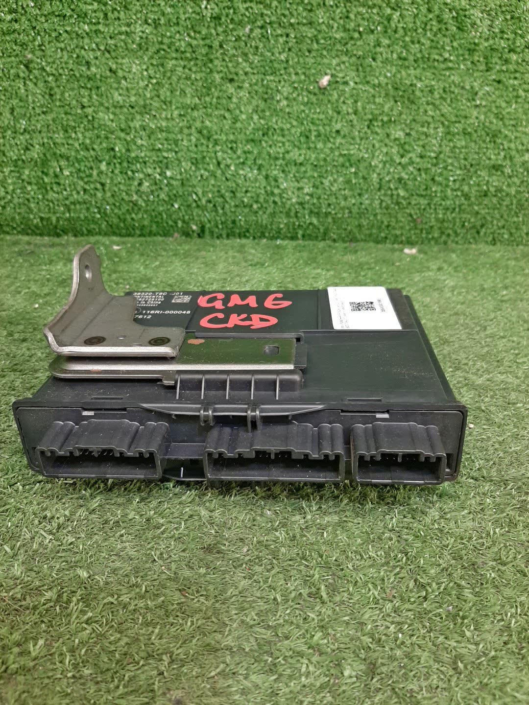 Блок управления HONDA GRACE GM4, GM5, GM6, GM9 38320-T9A-J01 1 ракурс