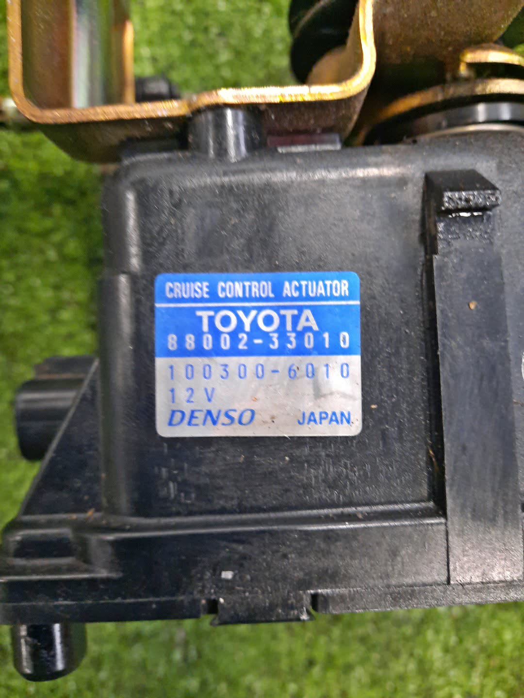 Блок управления TOYOTA WINDOM MCV21 2MZ-FE 88002-33010 2 ракурс