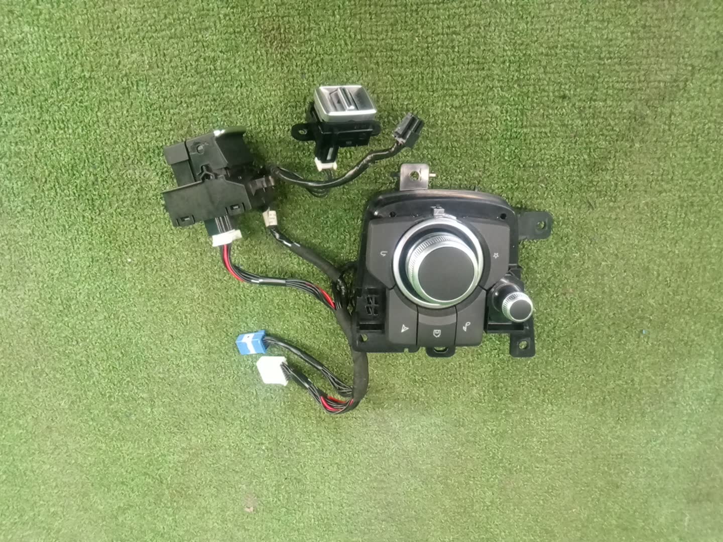 Блок управления MAZDA CX-8 KG5P 0633B2033834 1 ракурс
