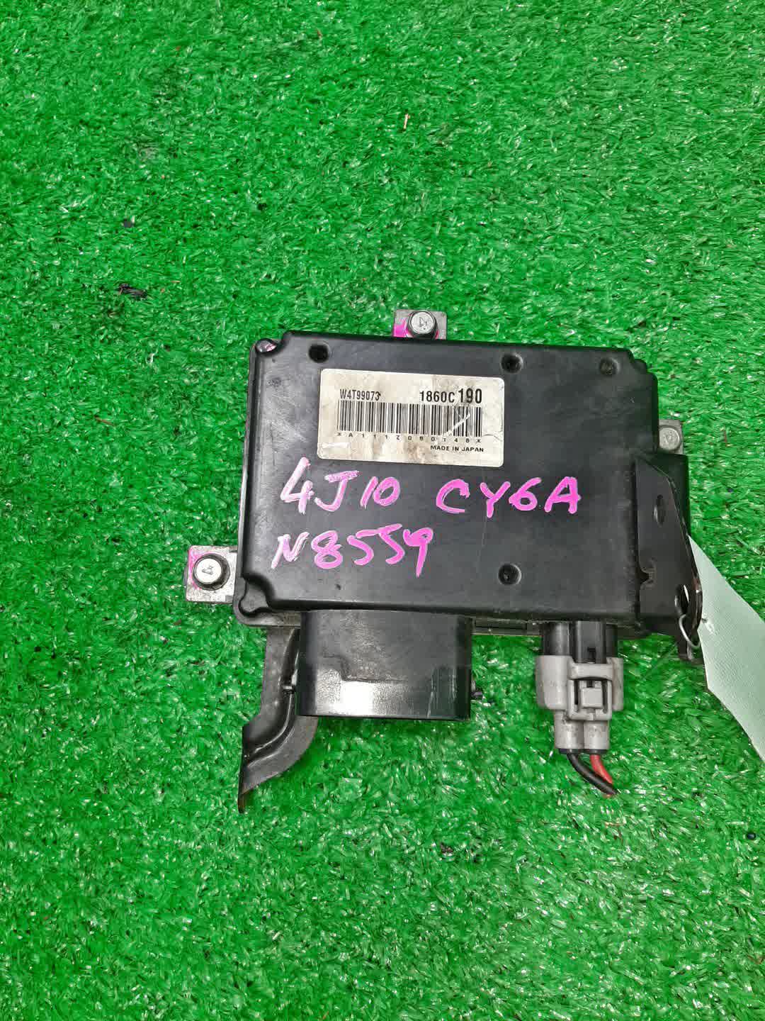 Блок управления MITSUBISHI GALANT FORTIS CY6A 4J10 1860C190/W4T99073 1 ракурс