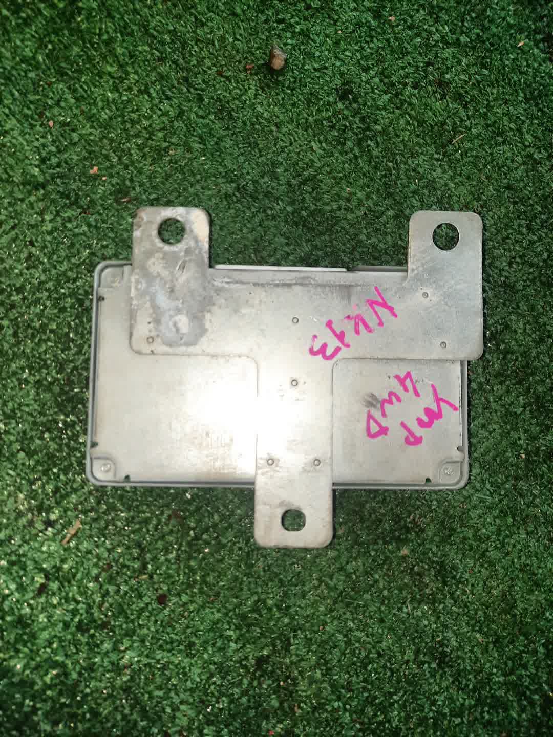 Блок управления NISSAN MARCH NK13 41650-1HB0A 2 ракурс