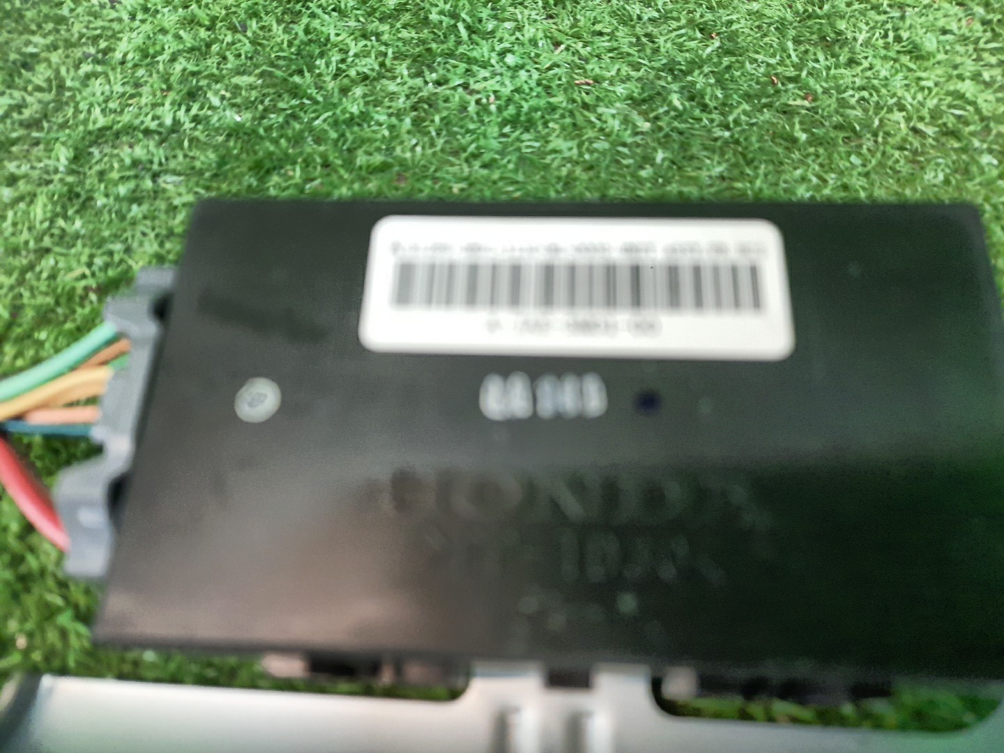Блок управления HONDA VEZEL RV5 81289-3M01-J110 2 ракурс