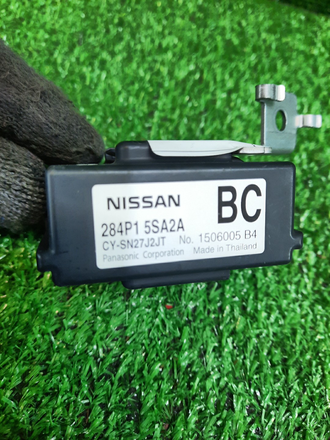 Блок управления NISSAN LEAF ZE1 284P1-5SA2A 2 ракурс