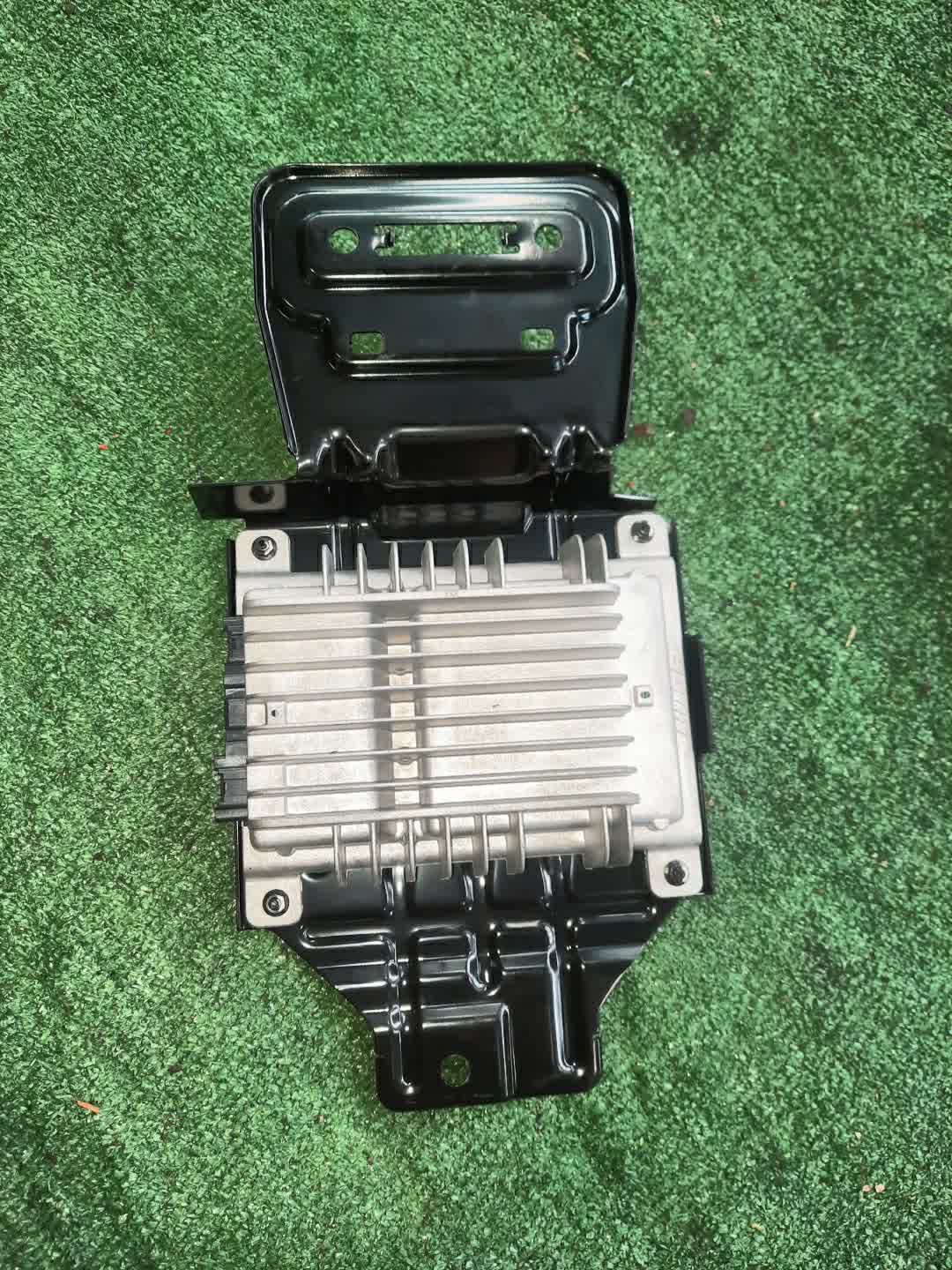 Усилитель магнитофона MAZDA ATENZA GH5FW GAN666920A 1 ракурс