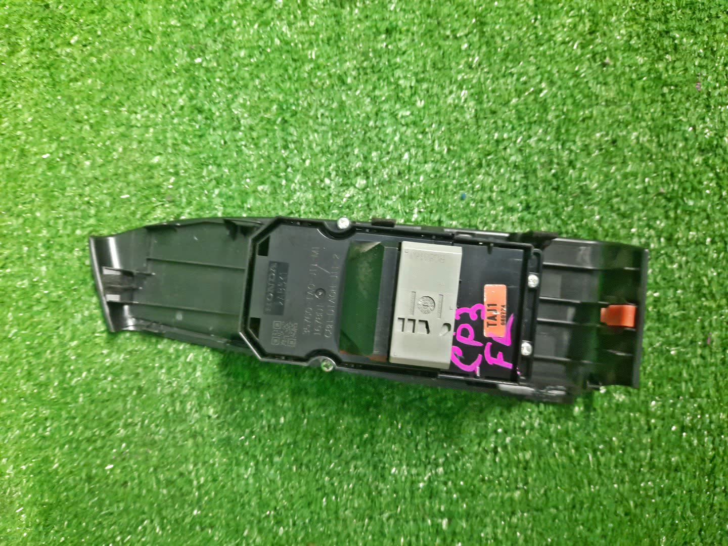 Блок управления стеклами левый передний HONDA INSPIRE CP3 35760TA0J11 2 ракурс