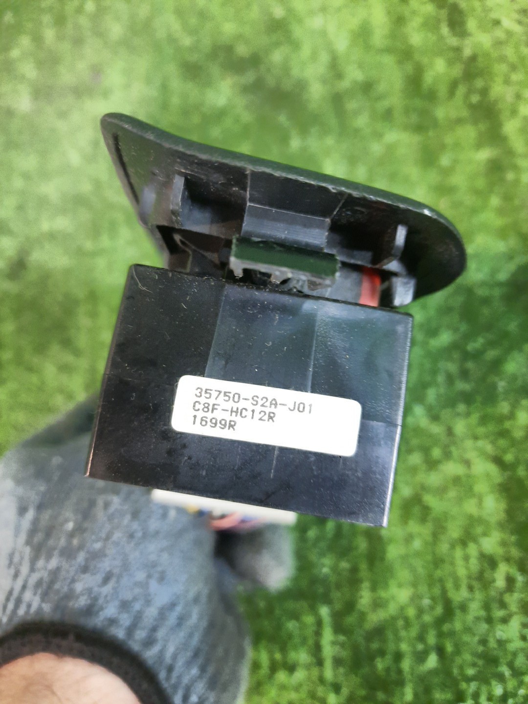 Блок управления стеклами правый передний HONDA S2000 AP1 35750-S2A-J01 3 ракурс