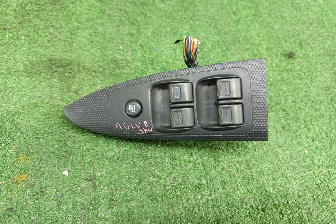Блок управления стеклами правый передний HONDA STREAM RN1 35750-S7A-0030 1 ракурс