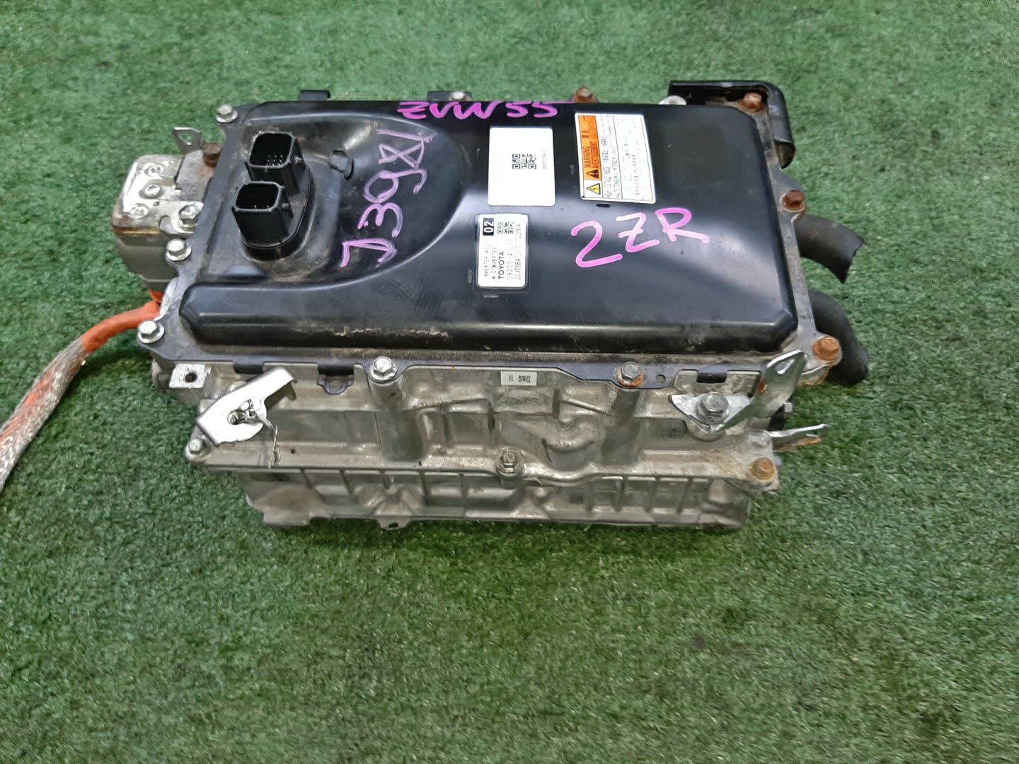 Инвертор TOYOTA PRIUS ZVW55 2ZR-FXE G9200-47251 1 ракурс
