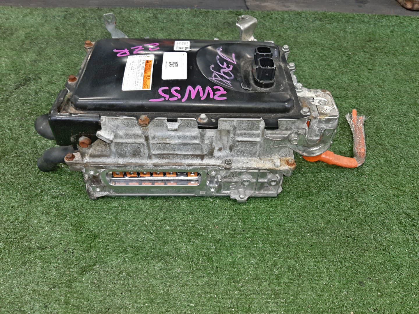 Инвертор TOYOTA PRIUS ZVW55 2ZR-FXE G9200-47251 2 ракурс