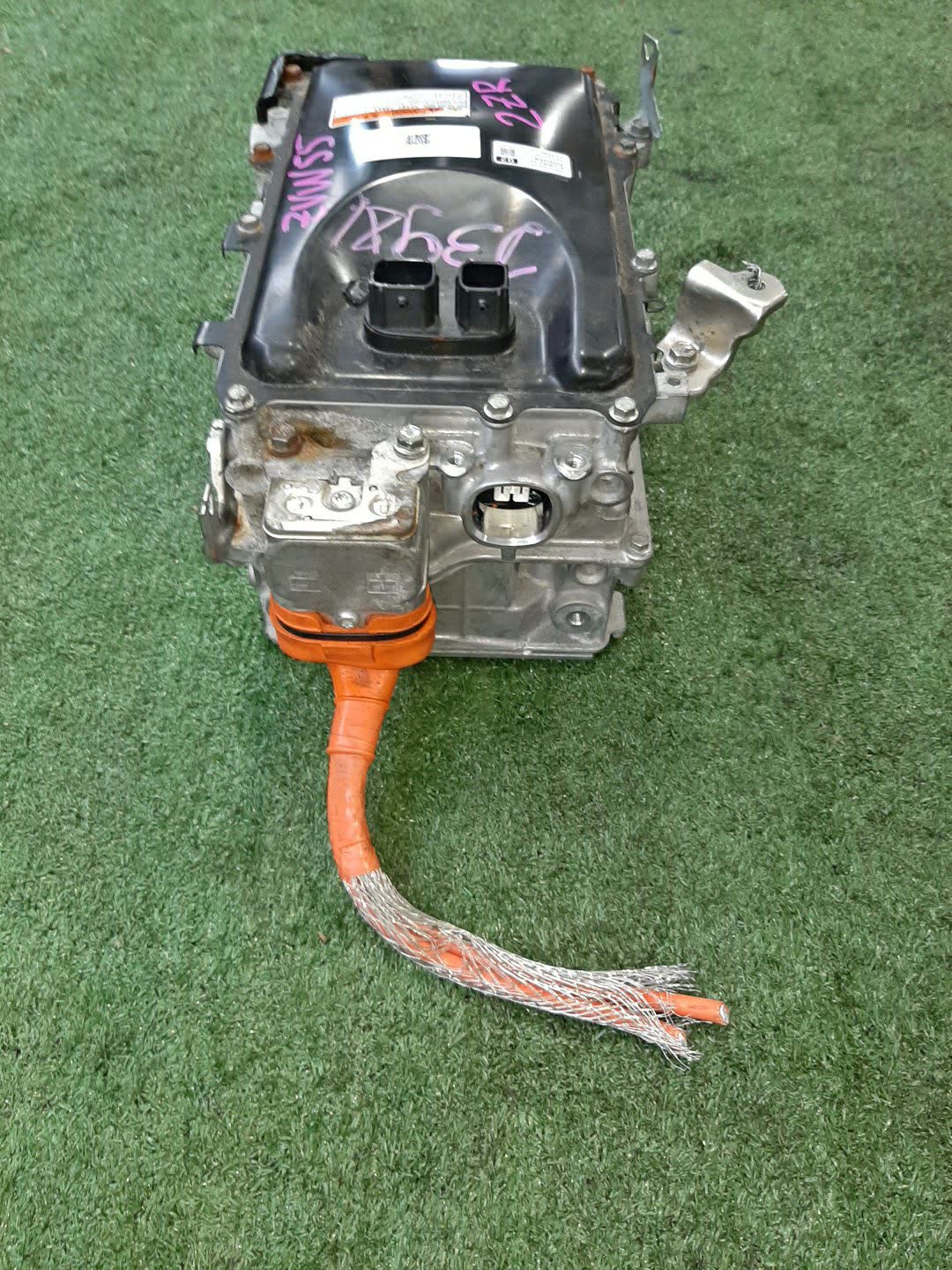 Инвертор TOYOTA PRIUS ZVW55 2ZR-FXE G9200-47251 3 ракурс