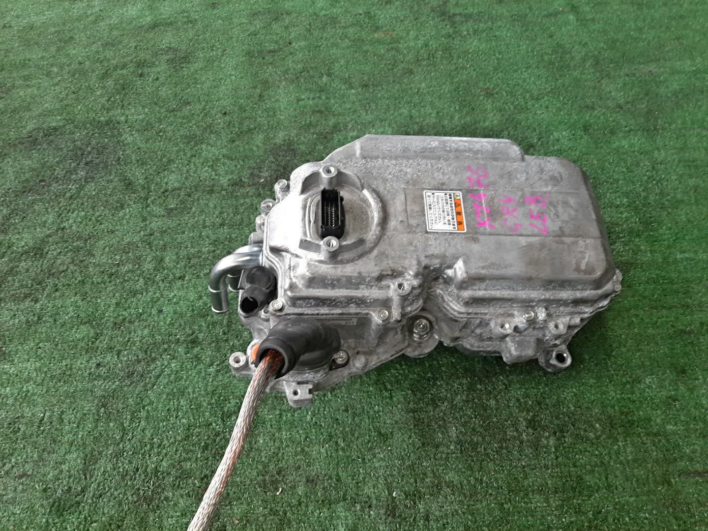 Инвертор HONDA FIT GR4 LEB 1B000-6Y0-J05 1 ракурс