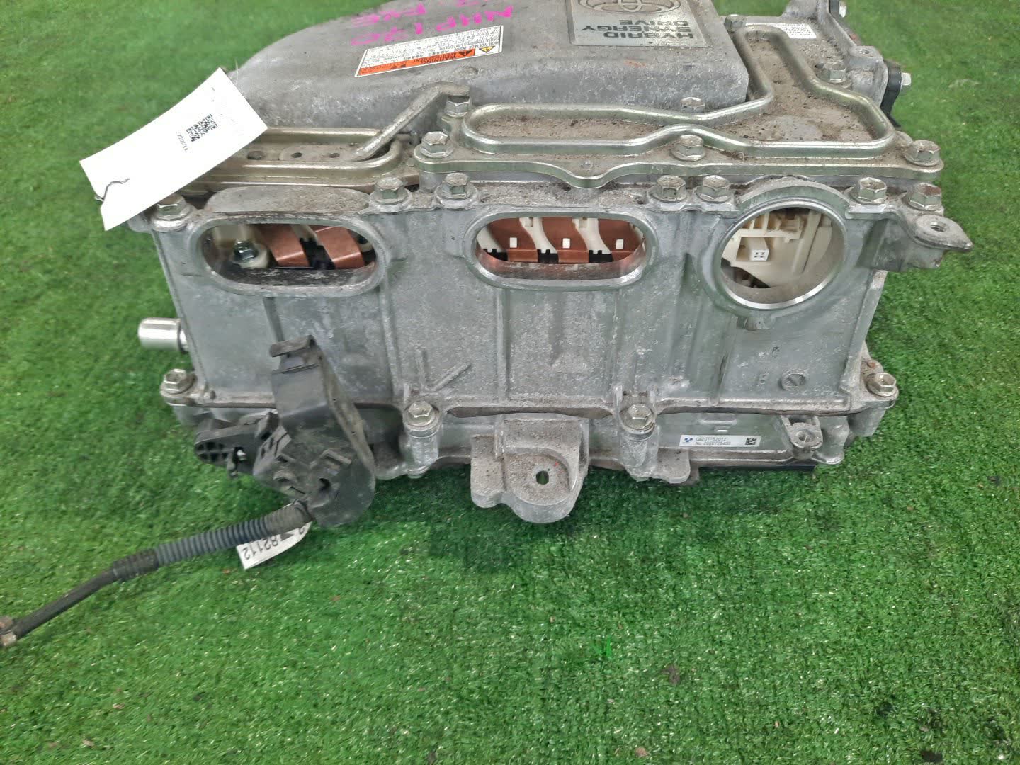 Инвертор TOYOTA SIENTA NHP170G 1NZ-FXE G9200-52040 2 ракурс
