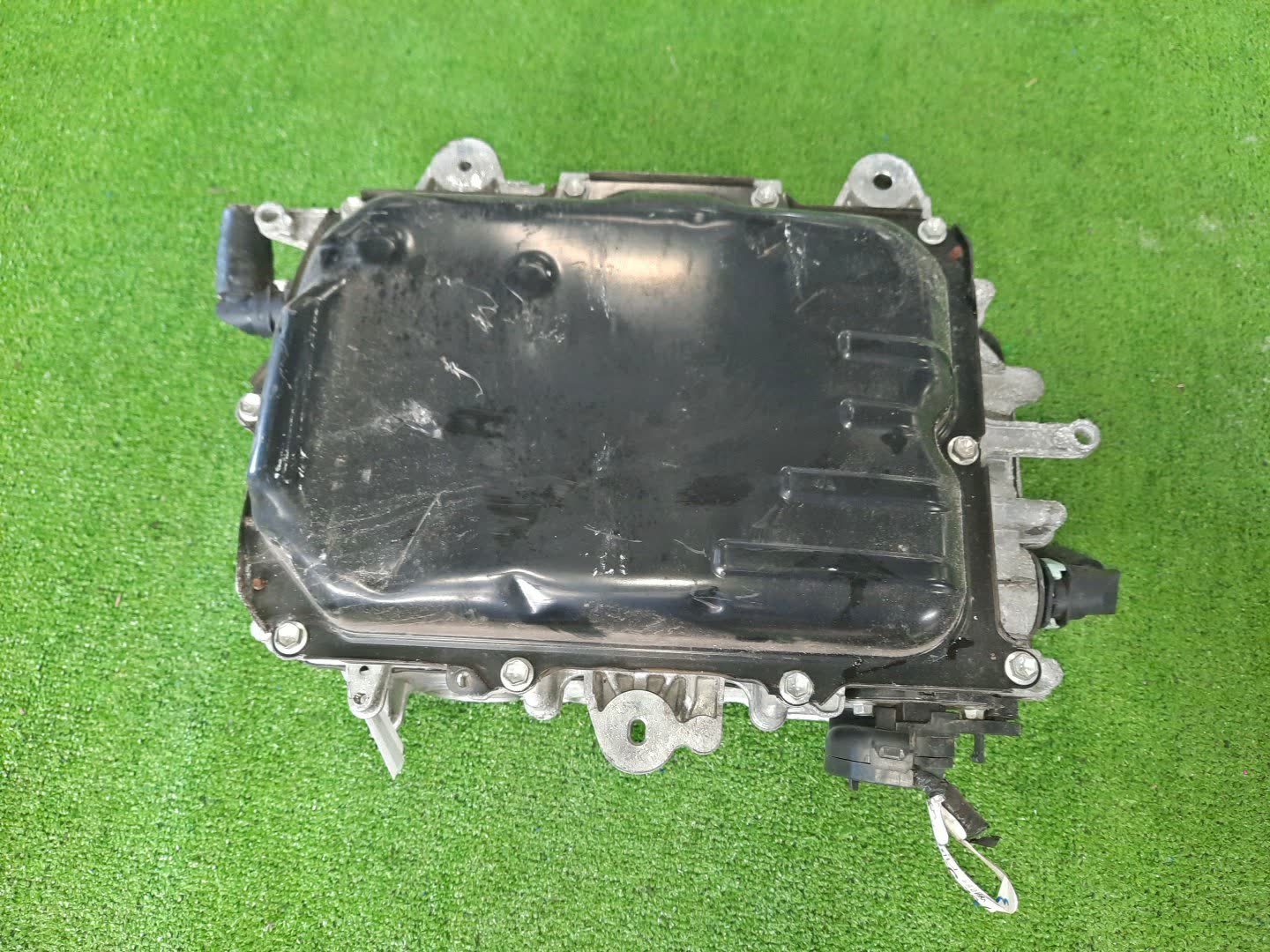 Инвертор TOYOTA AQUA NHP10 1NZ-FXE G9200-52010 3 ракурс