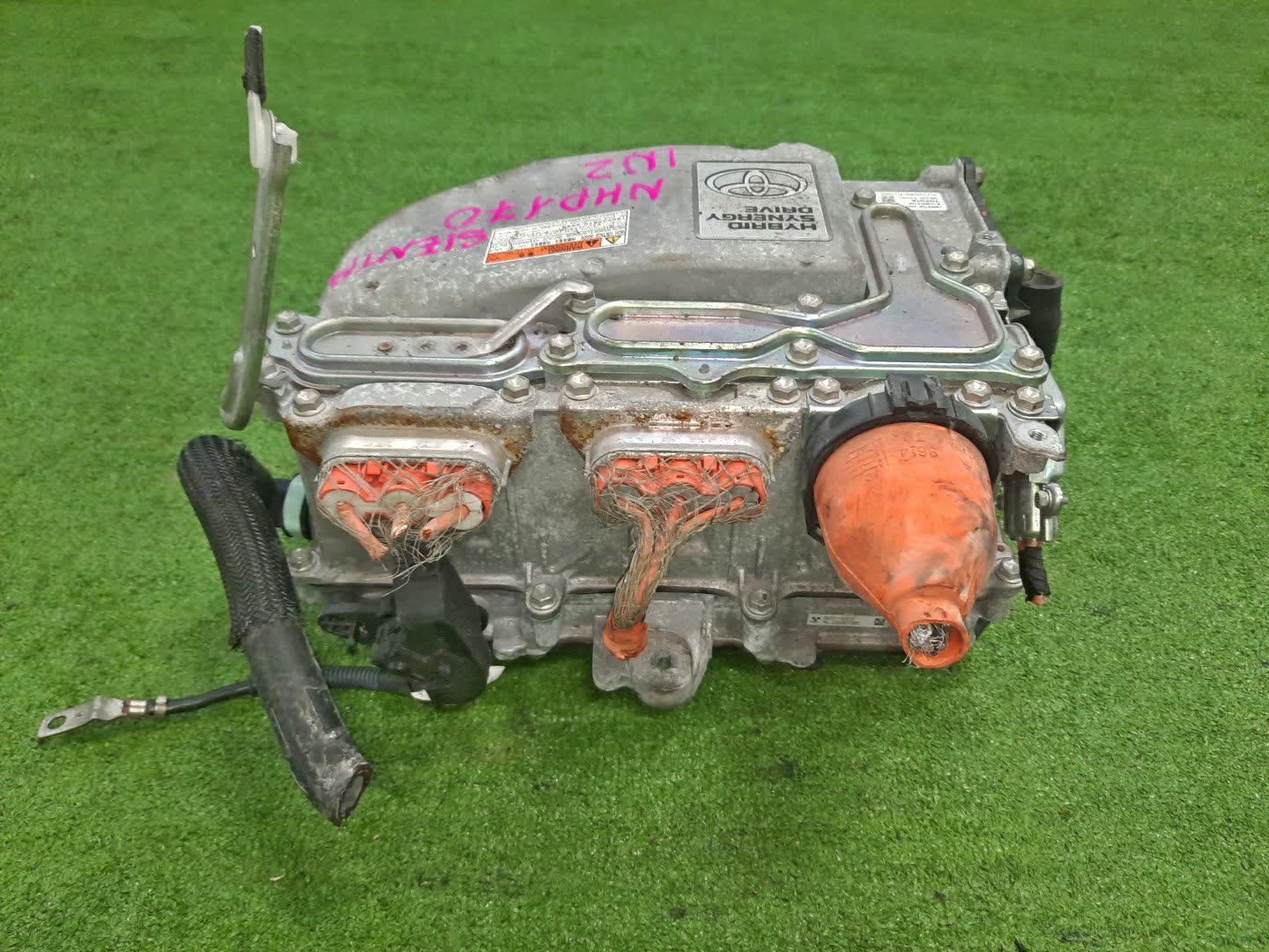 Инвертор TOYOTA SIENTA NHP170G 1NZ-FXE G9200-52040 3 ракурс
