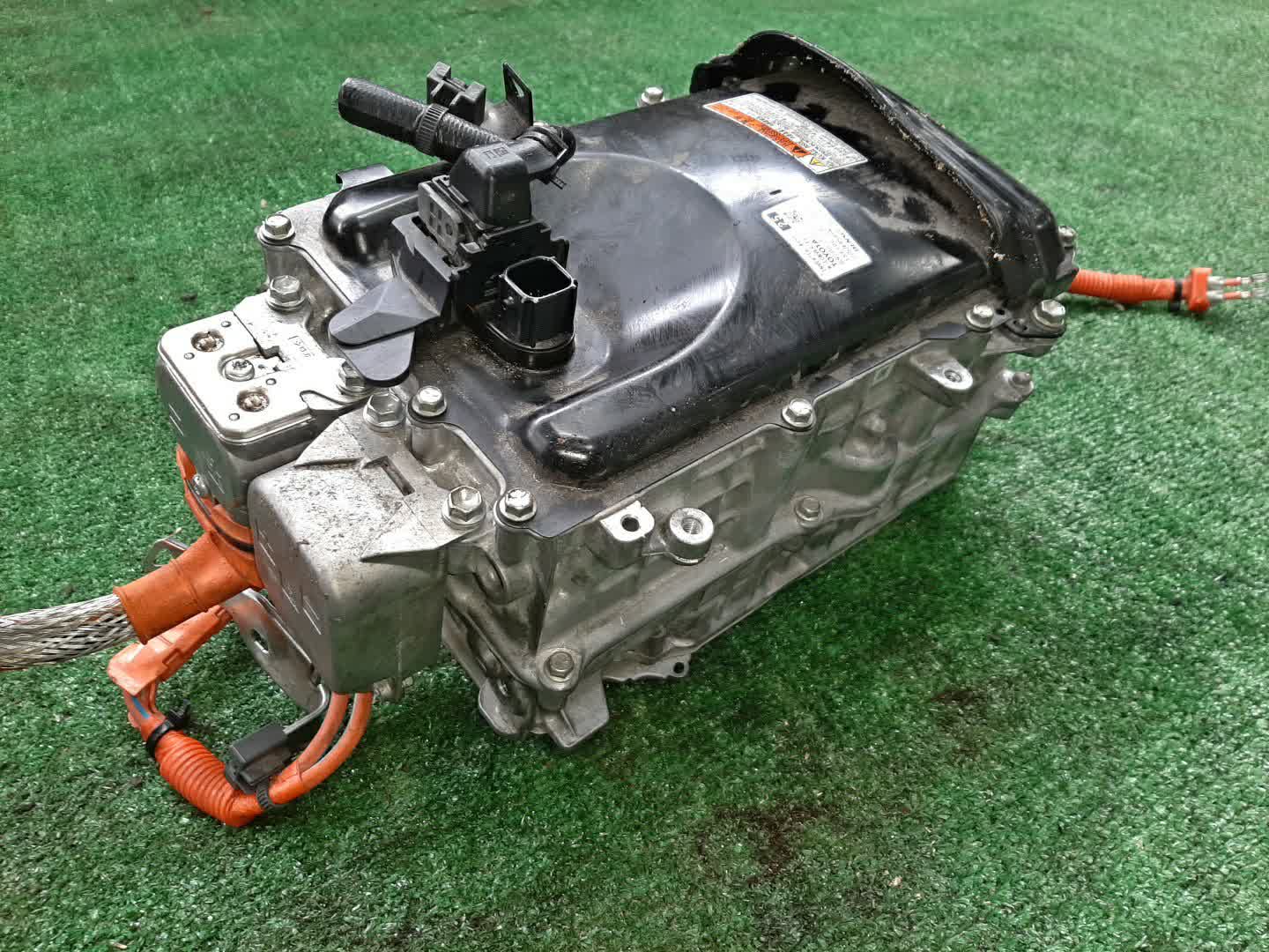 Инвертор TOYOTA AQUA MXPK11 M15A-FXE G9200-52090 1 ракурс