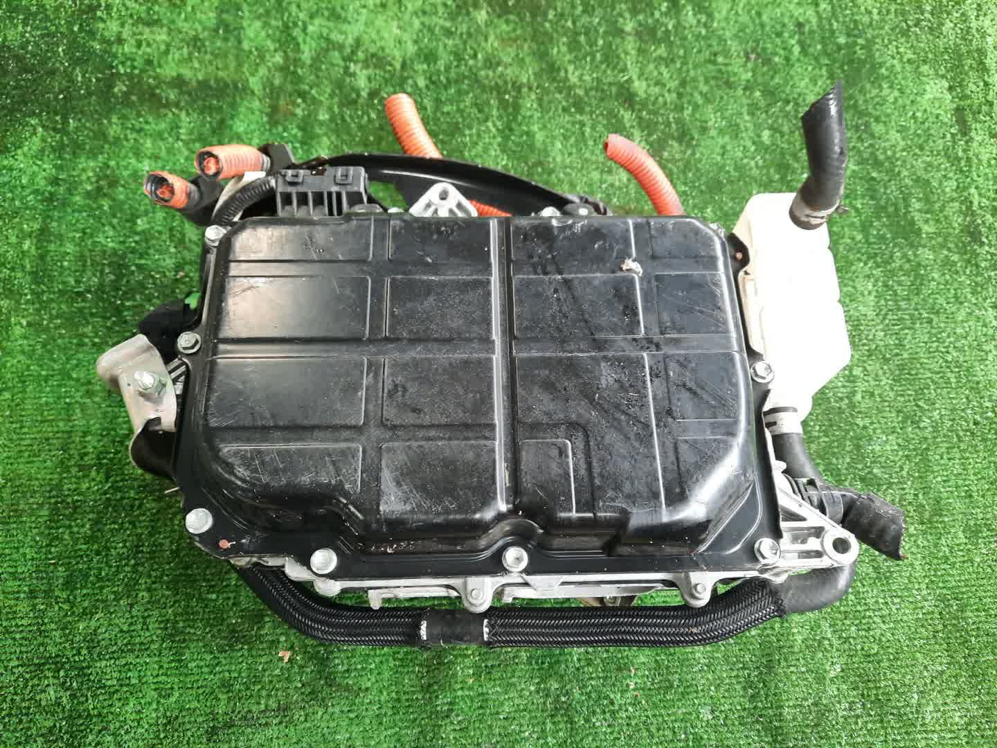 Инвертор TOYOTA NOAH ZWR80G 2ZR-FXE G9200-28030 2 ракурс