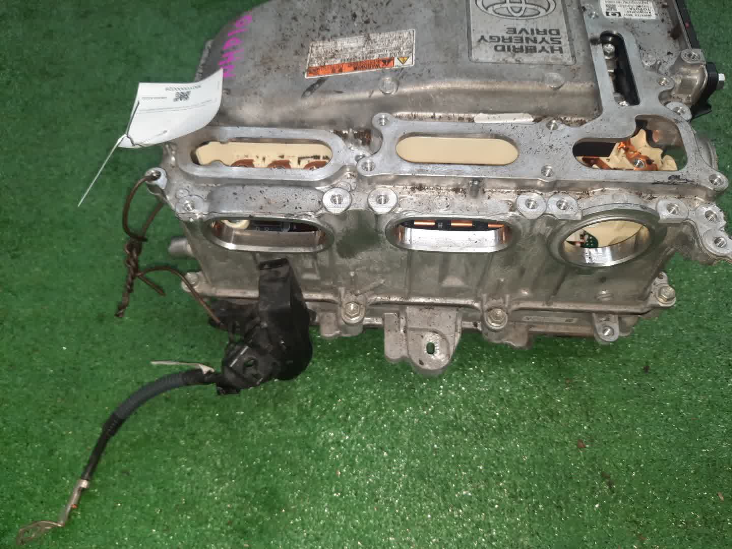 Инвертор TOYOTA AQUA NHP10 1NZ-FXE G9200-52032 3 ракурс