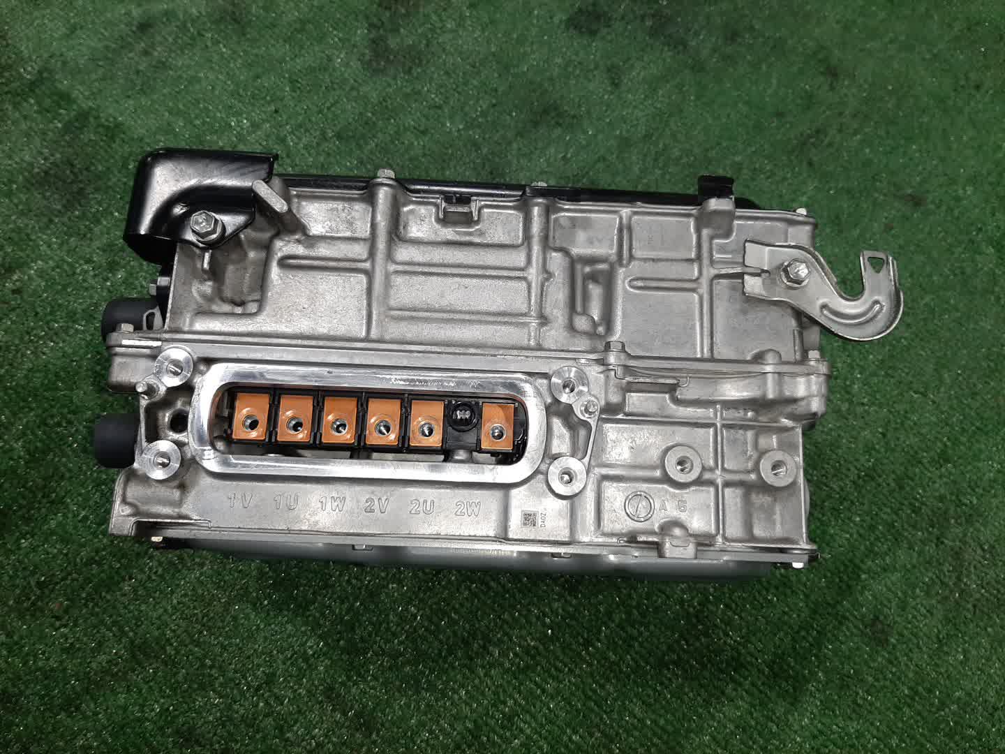 Инвертор TOYOTA COROLLA ZWE211 2ZR-FXE G9200-47350 5 ракурс