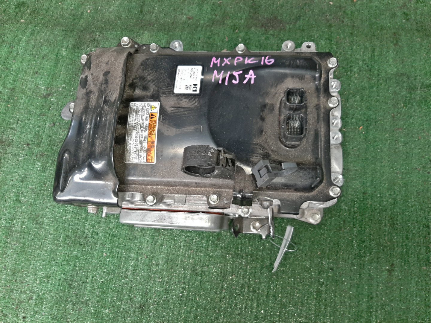 Инвертор TOYOTA AQUA MXPK16 M15A-FXE G9200-52100 1 ракурс