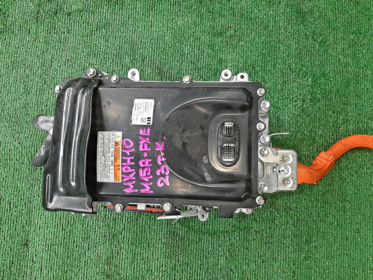 Инвертор TOYOTA YARIS MXPH10 G9200-K0011 1 ракурс
