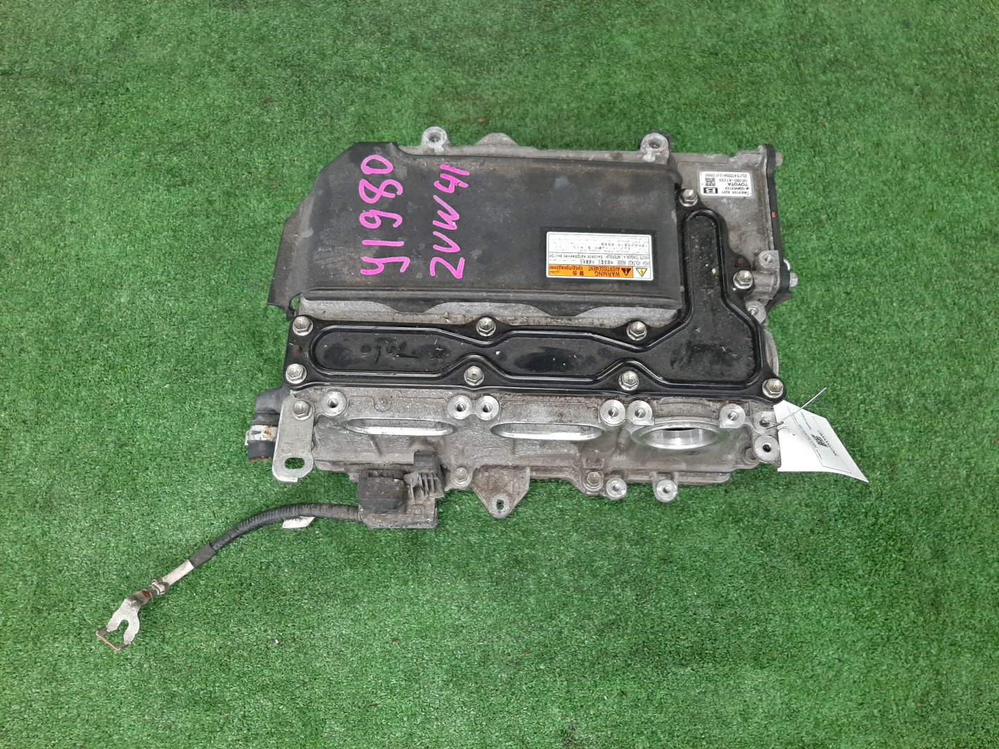 Инвертор TOYOTA PRIUS ALPHA ZVW41W 2ZR-FXE G9200-47220 1 ракурс