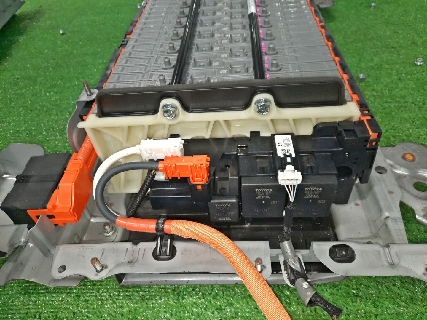 Батарея гибридной установки TOYOTA VOXY ZWR80G 2ZR-FXE G9280-28070 4 ракурс
