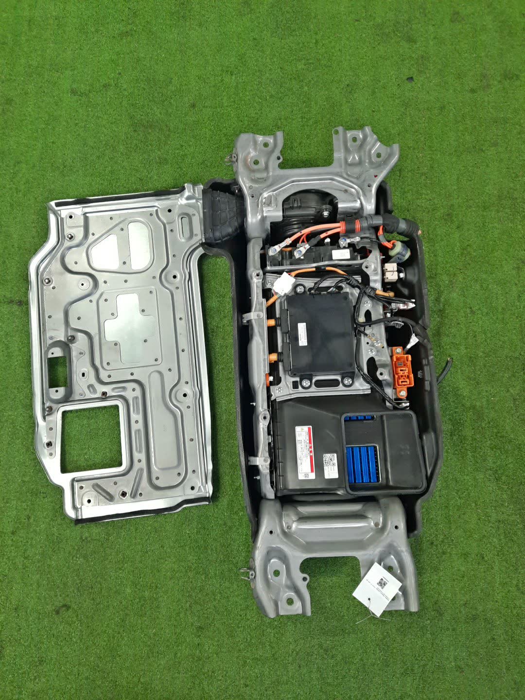 Батарея гибридной установки HONDA FIT GR3 LEB 1K100-6Y0-J02 2 ракурс