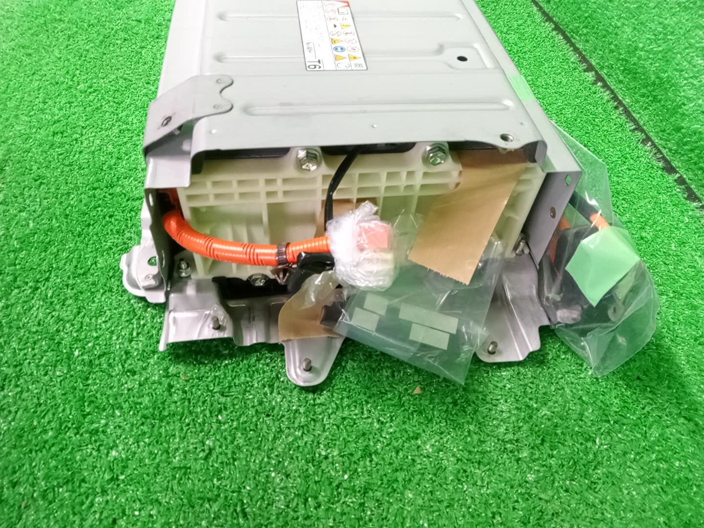 Батарея гибридной установки TOYOTA PRIUS NHW20 G9510-47033 3 ракурс