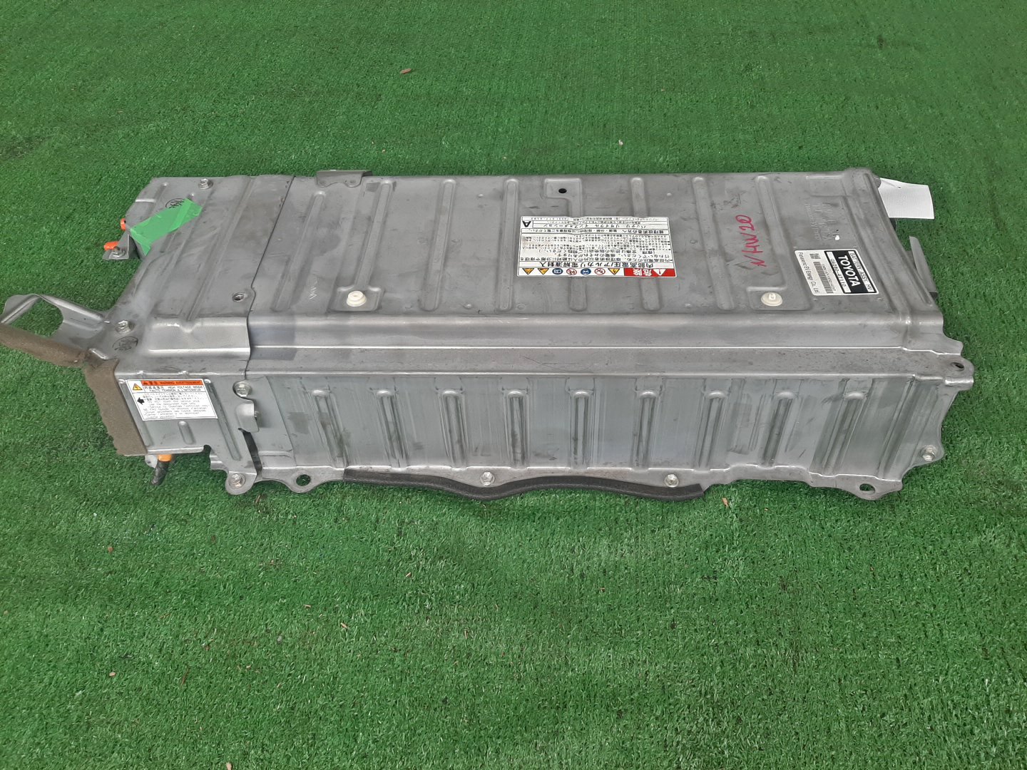 Батарея гибридной установки  TOYOTA PRIUS NHW20 1NZ-FXE ,G9280-47110 1 ракурс