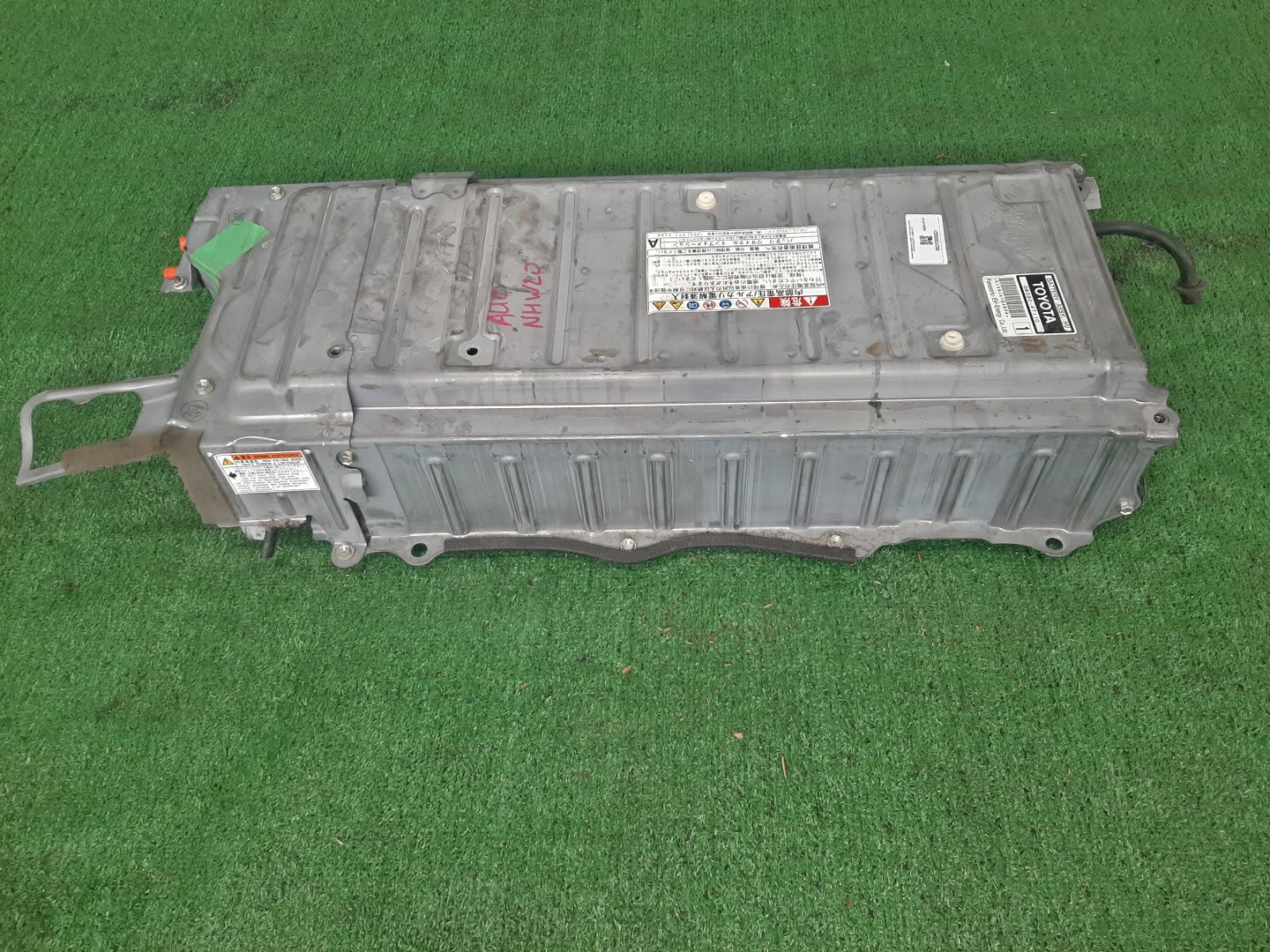 Батарея гибридной установки  TOYOTA PRIUS NHW20 1NZ-FXE ,G9280-47110 1 ракурс