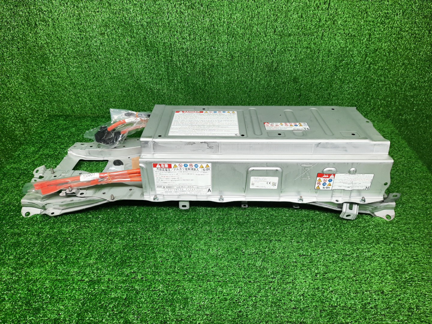 Батарея гибридной установки TOYOTA PRIUS ALPHA ZVW40W 2ZR-FXE G9510-76013 1 ракурс