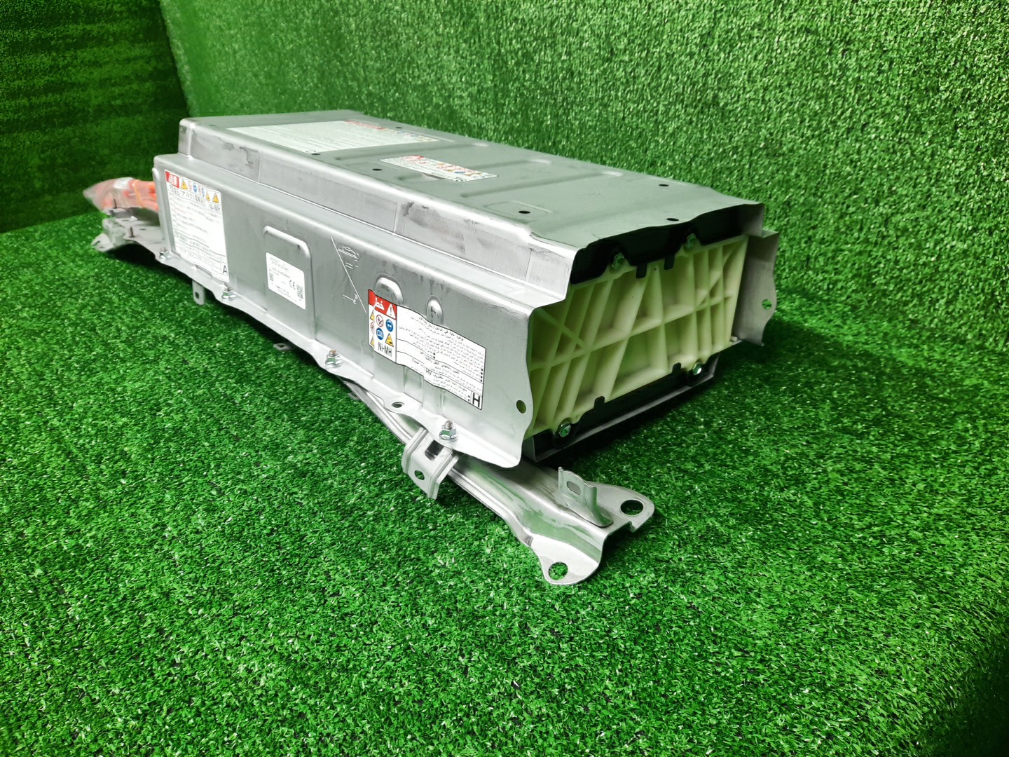 Батарея гибридной установки TOYOTA PRIUS ALPHA ZVW40W 2ZR-FXE G9510-76013 2 ракурс