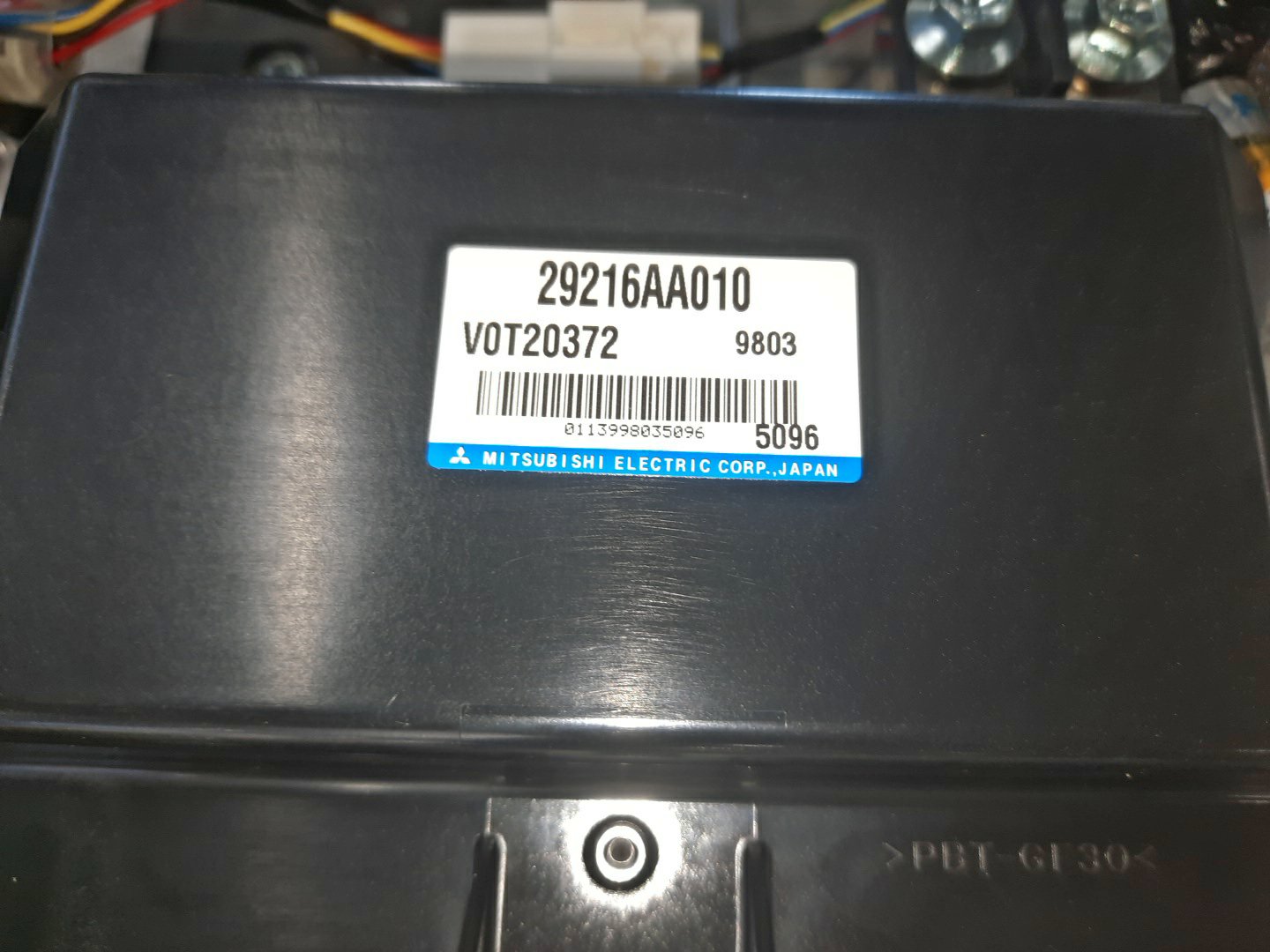 Батарея гибридной установки SUBARU FORESTER SKE FB20 29216AA010 5 ракурс